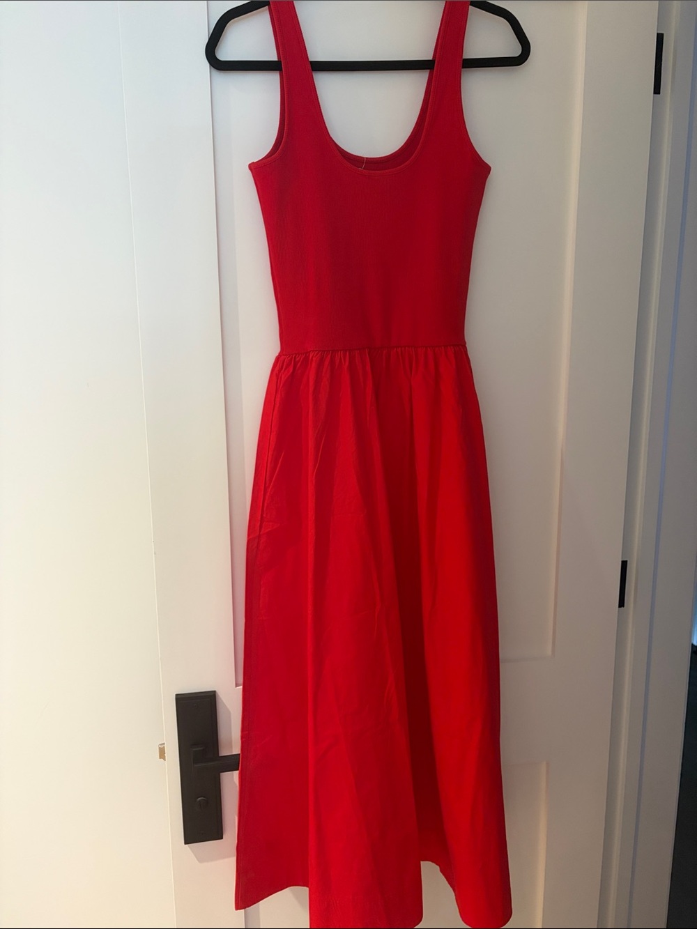 Woman’s Red Sleeveless Scoop Neck Dress - Picture 5 of 5